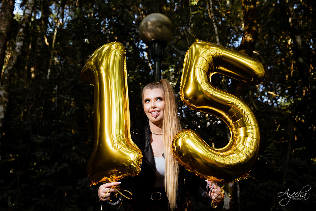 Ensaio 15 anos; Fotografa Piraquara; Fotografa Curitiba; Inspiração 15 anos; Debutante Curitiba; Ensaio Look; 15 anos Curitiba; Ensaio Time;