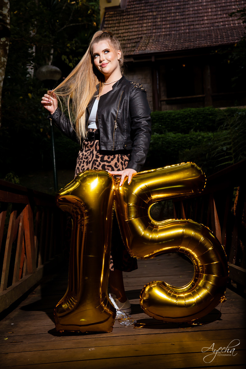 Ensaio 15 anos; Fotografa Piraquara; Fotografa Curitiba; Inspiração 15 anos; Debutante Curitiba; Ensaio Look; 15 anos Curitiba; Ensaio Time;