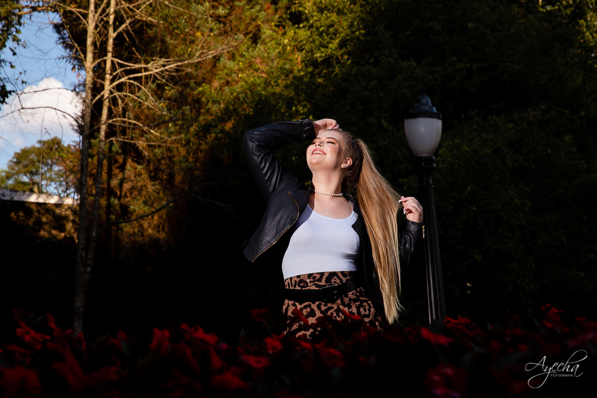 Ensaio 15 anos; Fotografa Piraquara; Fotografa Curitiba; Inspiração 15 anos; Debutante Curitiba; Ensaio Look; 15 anos Curitiba; Ensaio Time;