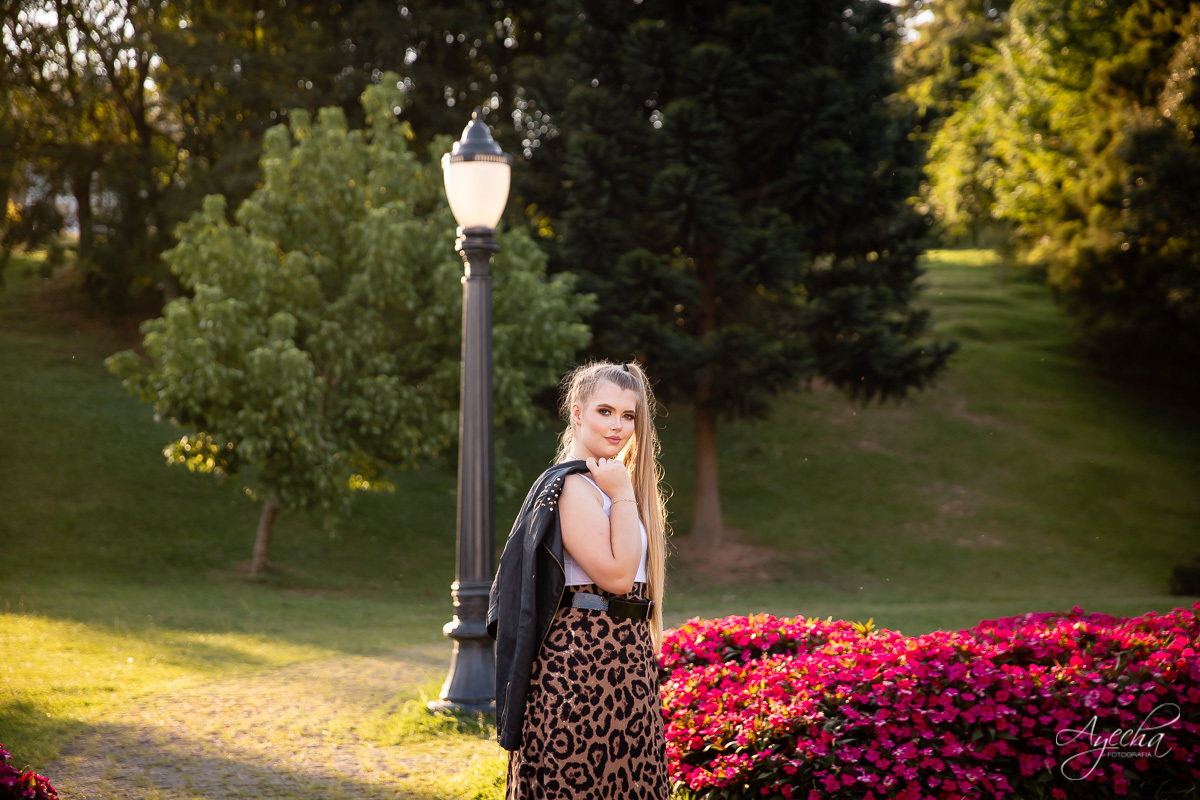 Ensaio 15 anos; Fotografa Piraquara; Fotografa Curitiba; Inspiração 15 anos; Debutante Curitiba; Ensaio Look; 15 anos Curitiba; Ensaio Time;