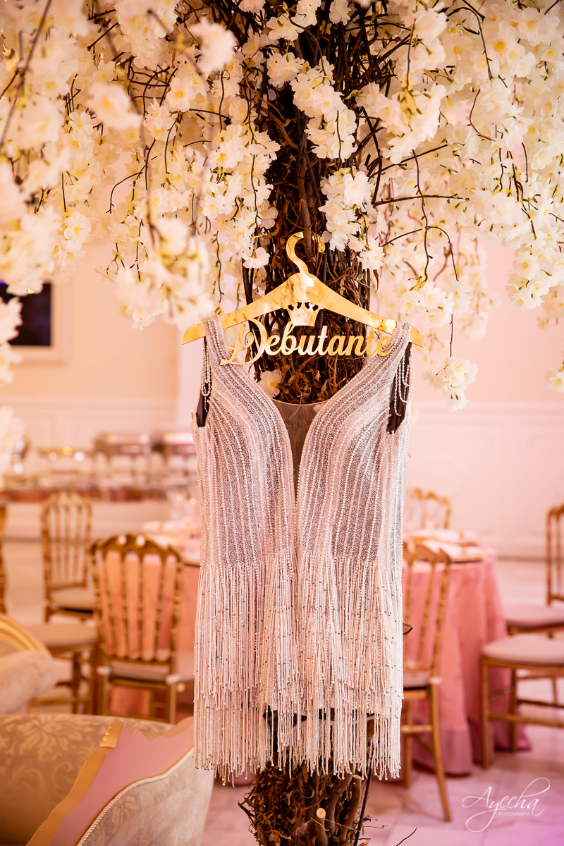 Festa de 15 anos Castello Reale; Festa de 15 anos Curitiba; Debutante Curitiba; Festa de 15 anos; Baile de Debutante Curitiba; Cerimonial 15 anos; Castelo Reale; Castello Realle; xv anos curitiba; decoração 15 anos; inesquecível 15 anos; angela gramazzio;