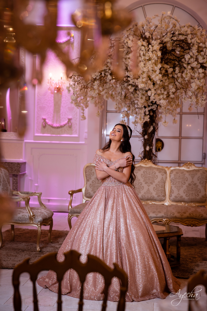 Festa de 15 anos Castello Reale; Festa de 15 anos Curitiba; Debutante Curitiba; Festa de 15 anos; Baile de Debutante Curitiba; Cerimonial 15 anos; Castelo Reale; Castello Realle; vestido debutante curitiba; inesquecível 15 anos; angela gramazzio;