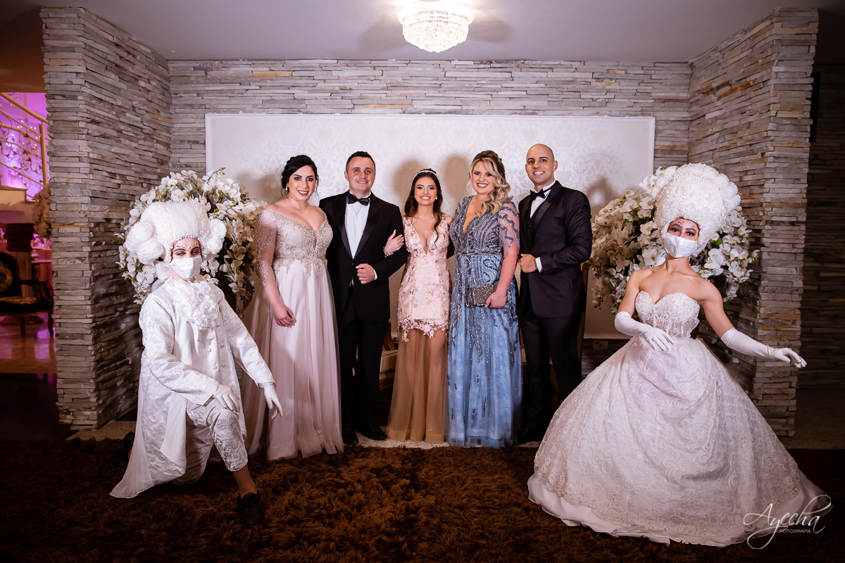 Festa de 15 anos Castello Reale; Festa de 15 anos Curitiba; Debutante Curitiba; Festa de 15 anos; Baile de Debutante Curitiba; Cerimonial 15 anos; Castelo Reale; Castello Realle; PERSONAGENS VIVOS; inesquecível 15 anos; angela gramazzio; CENTER DANÇA