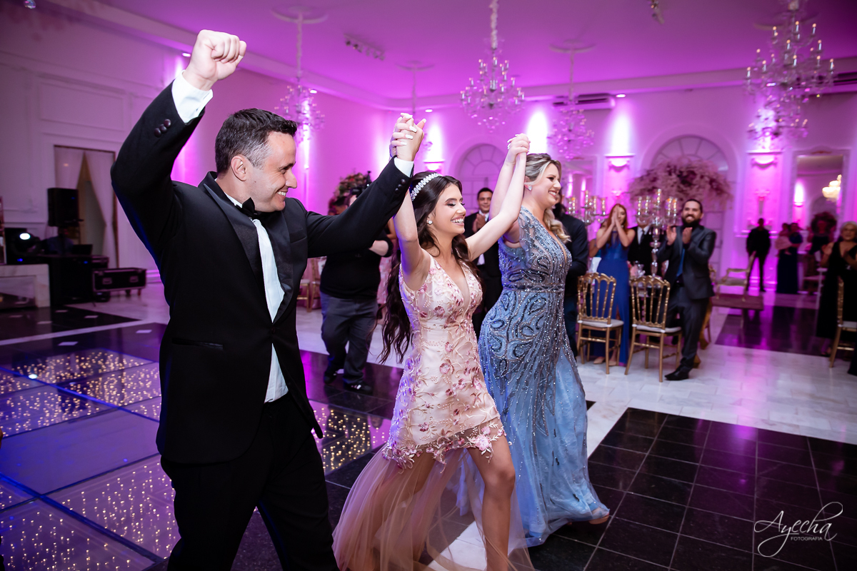 Festa de 15 anos Castello Reale; Festa de 15 anos Curitiba; Debutante Curitiba; Festa de 15 anos; Baile de Debutante Curitiba; Cerimonial 15 anos; Castelo Reale; Castello Realle; VALSA DEBUTANTE; inesquecível 15 anos; 