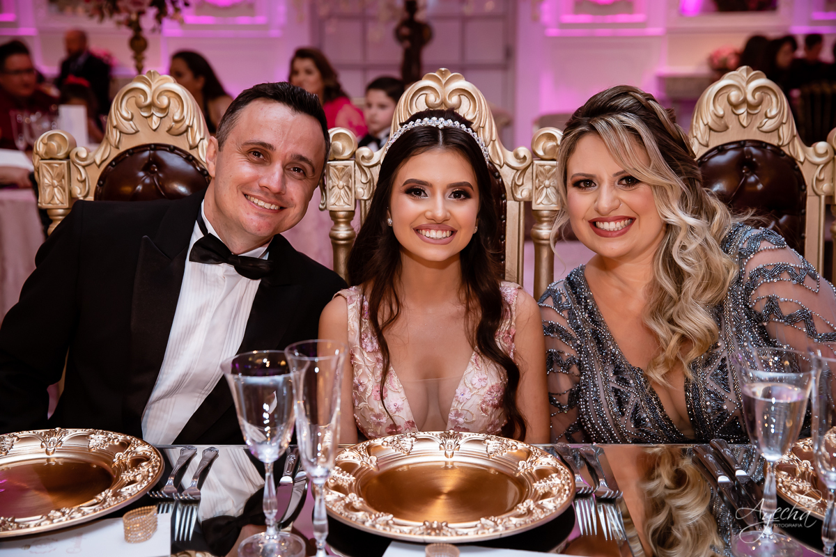 Festa de 15 anos Castello Reale; Festa de 15 anos Curitiba; Debutante Curitiba; Festa de 15 anos; Baile de Debutante Curitiba; Cerimonial 15 anos; Castelo Reale; Castello Realle; VALSA DEBUTANTE; inesquecível 15 anos; 