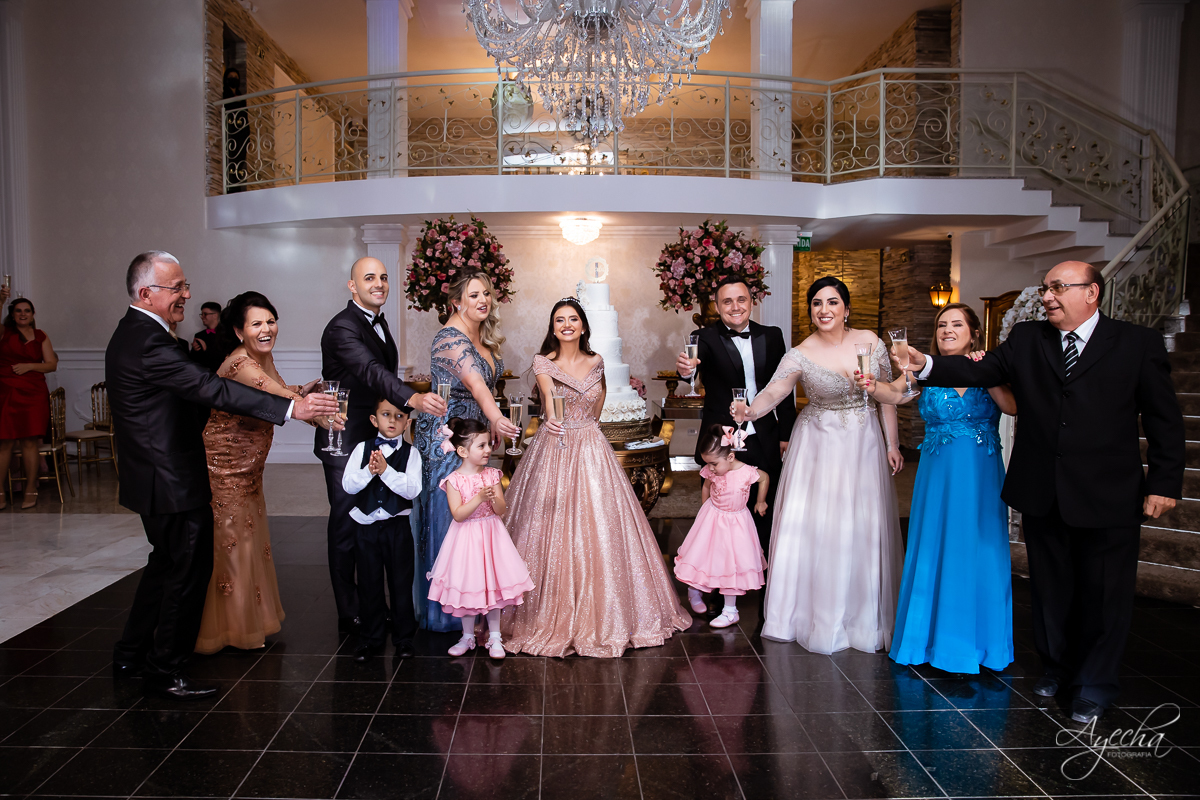 Festa de 15 anos Castello Reale; Festa de 15 anos Curitiba; Debutante Curitiba; Festa de 15 anos; Baile de Debutante Curitiba; Cerimonial 15 anos; Castelo Reale; Castello Realle; VALSA DEBUTANTE; inesquecível 15 anos; HOMENAGEM