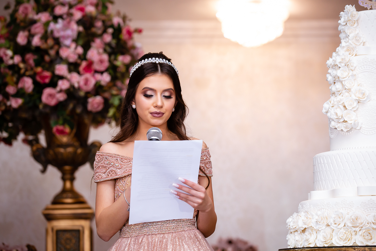 Festa de 15 anos Castello Reale; Festa de 15 anos Curitiba; Debutante Curitiba; Festa de 15 anos; Baile de Debutante Curitiba; Cerimonial 15 anos; Castelo Reale; Castello Realle; VALSA DEBUTANTE; inesquecível 15 anos; HOMENAGEM