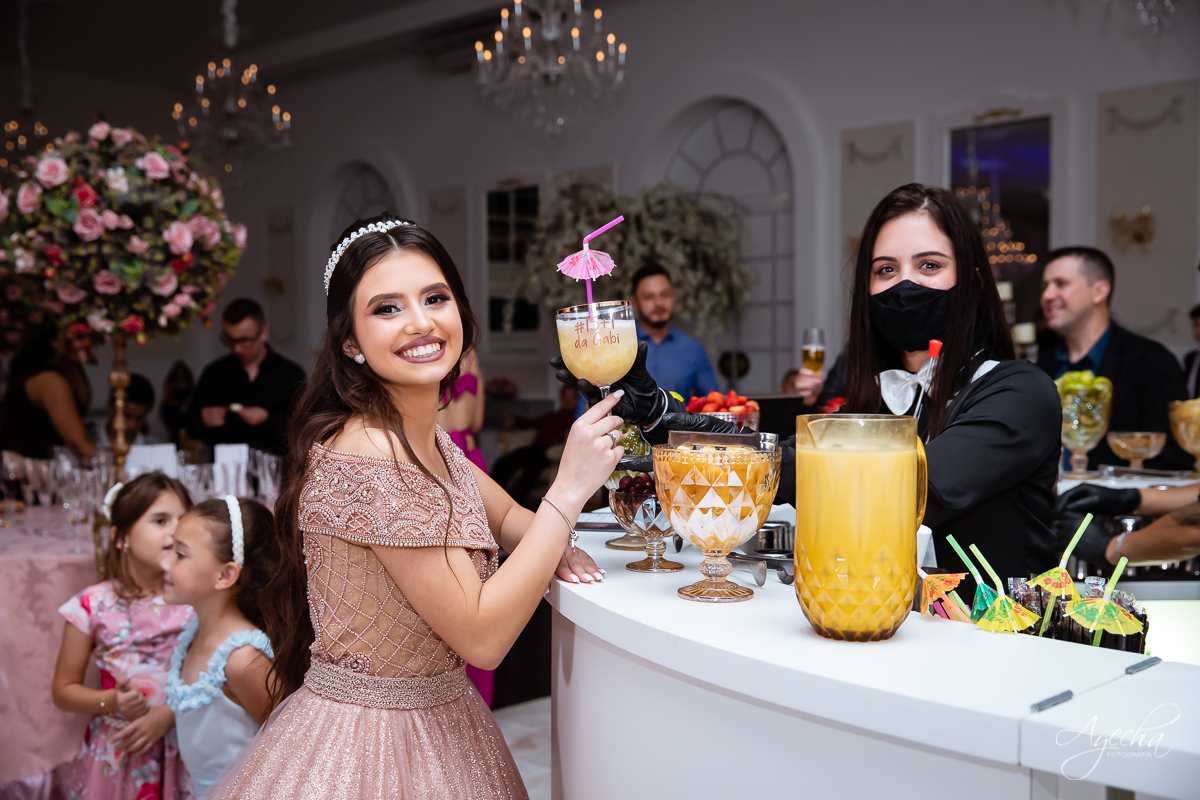 Festa de 15 anos Castello Reale; Festa de 15 anos Curitiba; Debutante Curitiba; Festa de 15 anos; Baile de Debutante Curitiba; Cerimonial 15 anos; Castelo Reale; Castello Realle; VALSA DEBUTANTE; inesquecível 15 anos; BARTENDER CURITIBA 