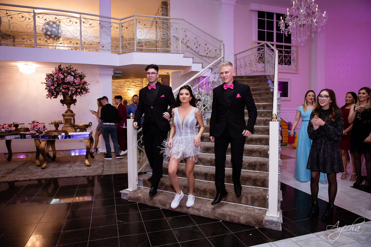 Festa de 15 anos Castello Reale; Festa de 15 anos Curitiba; Debutante Curitiba; Festa de 15 anos; Baile de Debutante Curitiba; Cerimonial 15 anos; Castelo Reale; Castello Realle; VALSA DEBUTANTE; inesquecível 15 anos; PRINCIPES DEBUTANTE