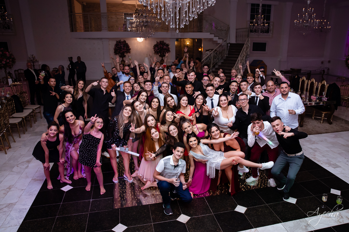 Festa de 15 anos Castello Reale; Festa de 15 anos Curitiba; Debutante Curitiba; Festa de 15 anos; Baile de Debutante Curitiba; Cerimonial 15 anos; Castelo Reale; Castello Realle; VALSA DEBUTANTE; inesquecível 15 anos; DJ ANDERSON FREITTAS