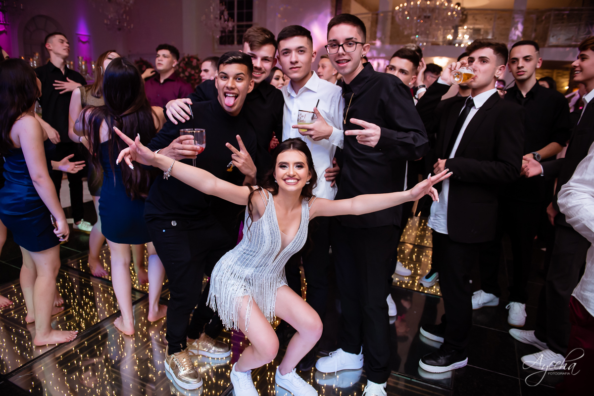 Festa de 15 anos Castello Reale; Festa de 15 anos Curitiba; Debutante Curitiba; Festa de 15 anos; Baile de Debutante Curitiba; Cerimonial 15 anos; Castelo Reale; Castello Realle; VALSA DEBUTANTE; inesquecível 15 anos; DJ ANDERSON FREITTAS