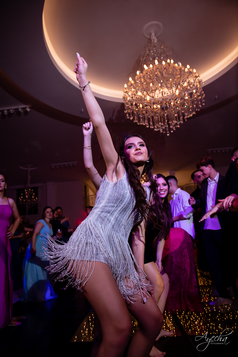 Festa de 15 anos Castello Reale; Festa de 15 anos Curitiba; Debutante Curitiba; Festa de 15 anos; Baile de Debutante Curitiba; Cerimonial 15 anos; Castelo Reale; Castello Realle; VALSA DEBUTANTE; inesquecível 15 anos; DJ ANDERSON FREITTAS