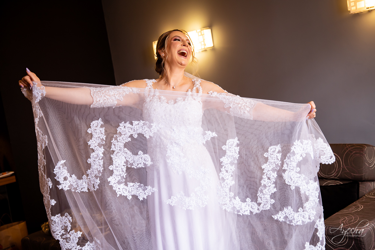 Casamento dos sonhos; Festa de casamento; Decoração de casamento; Casamento ao ar livre; Buque de noiva; Making of noivos; Dia da noiva; Casamento em Curitiba; Fotografa de casamento Curitiba; Fotografa Piraquara; Noivas Curitiba; Vestido de noiva;