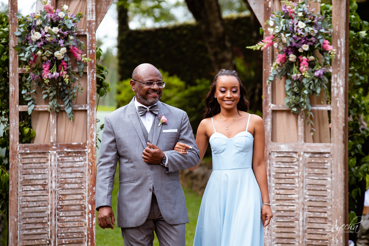 Casamento dos sonhos; Festa de casamento; Decoração de casamento; Casamento ao ar livre; Buque de noiva; Making of noivos; Dia da noiva; Casamento em Curitiba; Fotografa de casamento Curitiba; Fotografa Piraquara; Noivas Curitiba; Vestido de noiva;