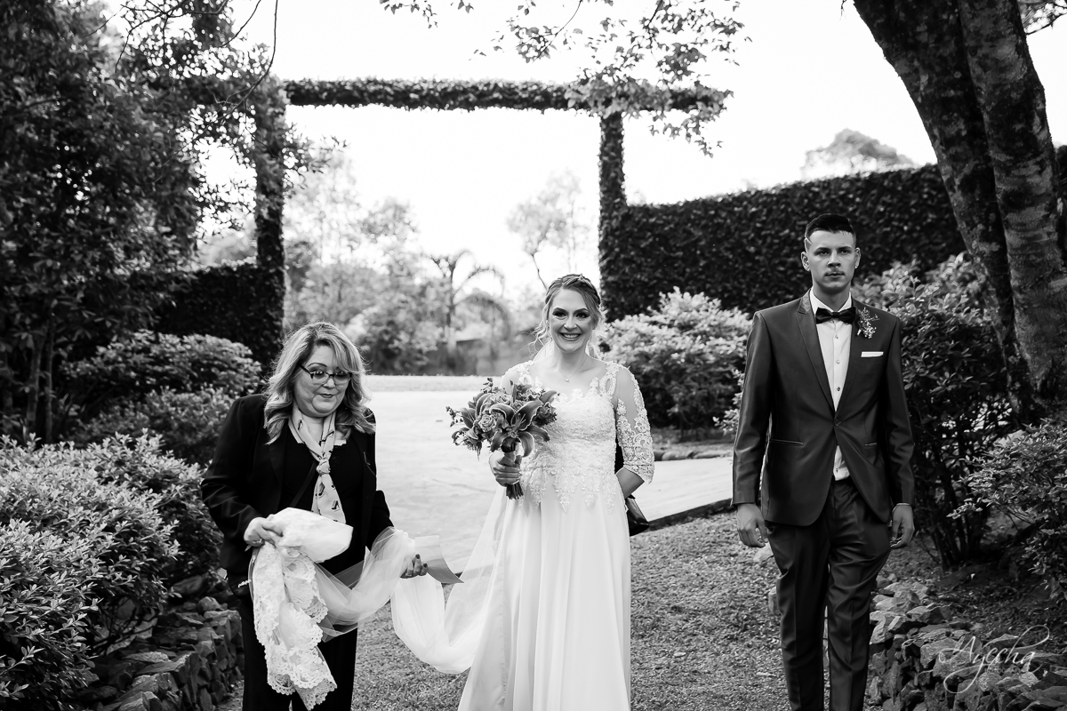 Casamento dos sonhos; Festa de casamento; Decoração de casamento; Casamento ao ar livre; Buque de noiva; Making of noivos; Dia da noiva; Casamento em Curitiba; Fotografa de casamento Curitiba; Fotografa Piraquara; Noivas Curitiba; Vestido de noiva;