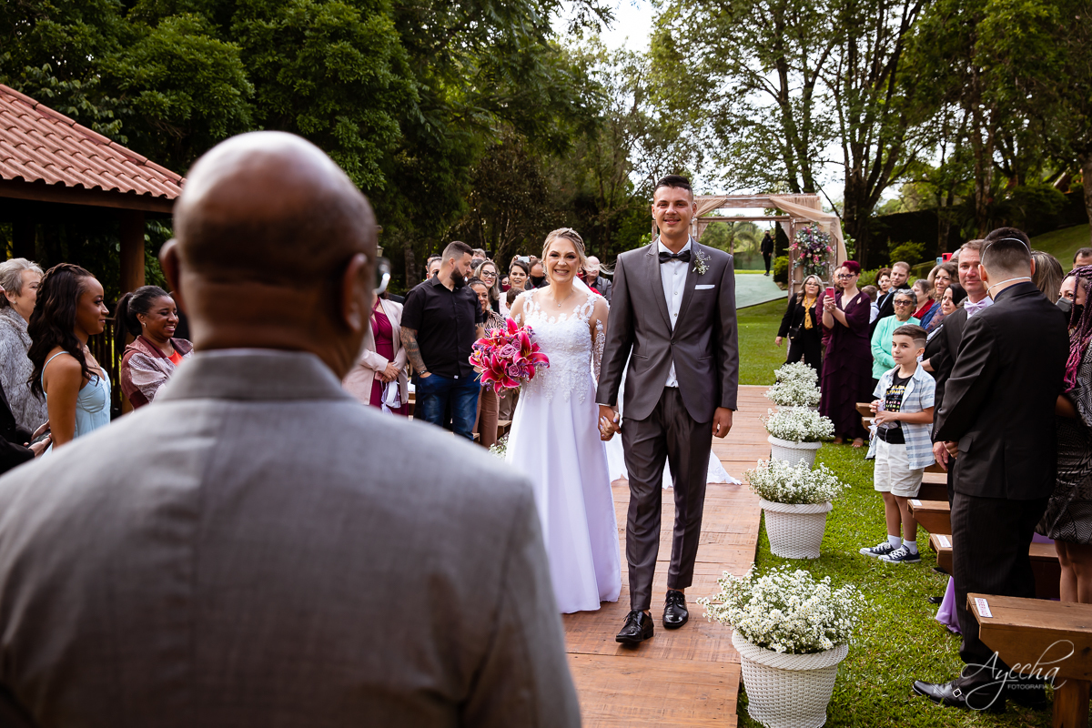 Casamento dos sonhos; Festa de casamento; Decoração de casamento; Casamento ao ar livre; Buque de noiva; Making of noivos; Dia da noiva; Casamento em Curitiba; Fotografa de casamento Curitiba; Fotografa Piraquara; Noivas Curitiba; Vestido de noiva;