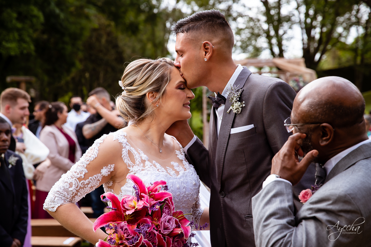 Casamento dos sonhos; Festa de casamento; Decoração de casamento; Casamento ao ar livre; Buque de noiva; Making of noivos; Dia da noiva; Casamento em Curitiba; Fotografa de casamento Curitiba; Fotografa Piraquara; Noivas Curitiba; Vestido de noiva;