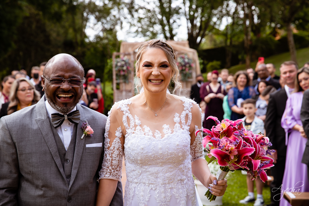 Casamento dos sonhos; Festa de casamento; Decoração de casamento; Casamento ao ar livre; Buque de noiva; Making of noivos; Dia da noiva; Casamento em Curitiba; Fotografa de casamento Curitiba; Fotografa Piraquara; Noivas Curitiba; Vestido de noiva;