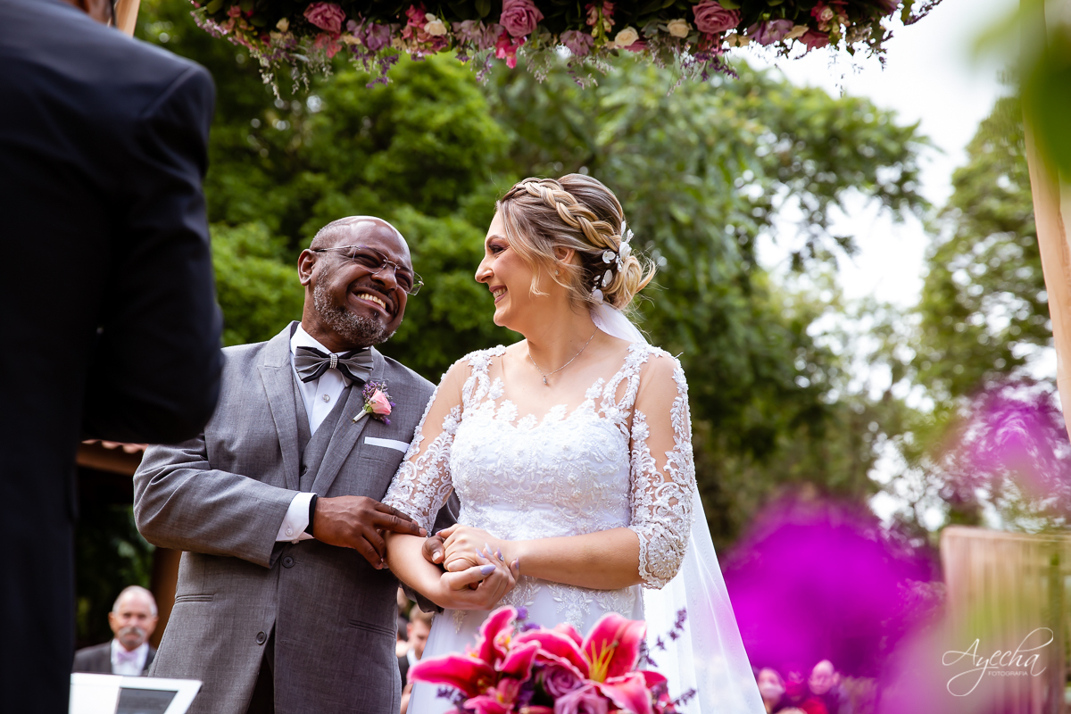 Casamento dos sonhos; Festa de casamento; Decoração de casamento; Casamento ao ar livre; Buque de noiva; Making of noivos; Dia da noiva; Casamento em Curitiba; Fotografa de casamento Curitiba; Fotografa Piraquara; Noivas Curitiba; Vestido de noiva;