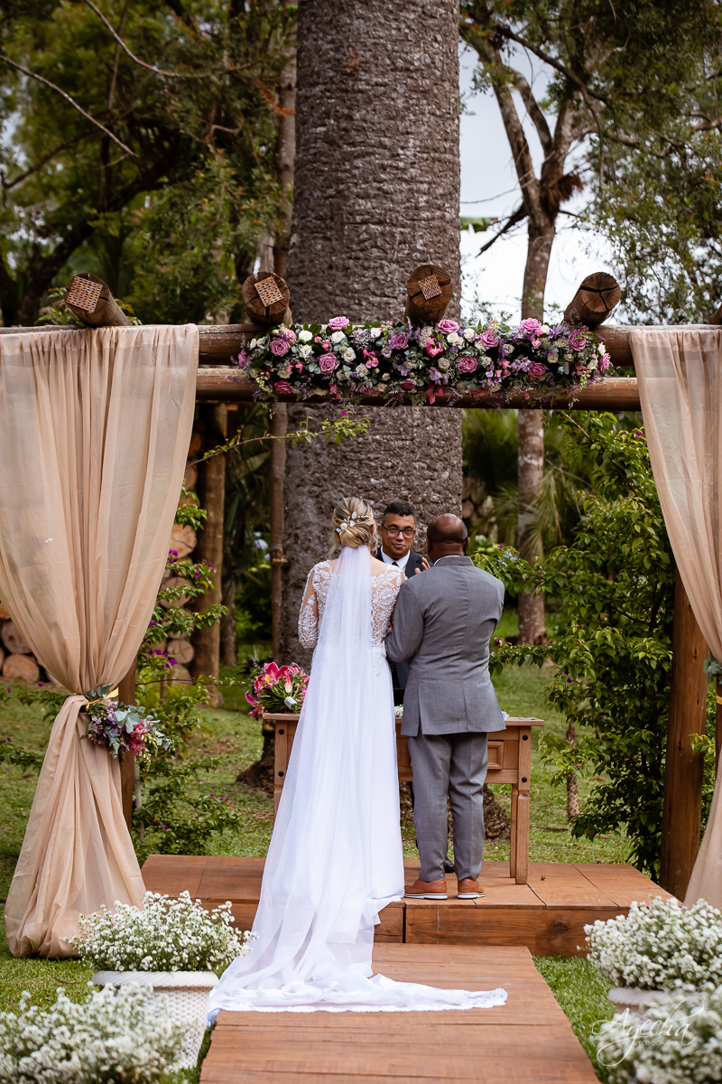Casamento dos sonhos; Festa de casamento; Decoração de casamento; Casamento ao ar livre; Buque de noiva; Making of noivos; Dia da noiva; Casamento em Curitiba; Fotografa de casamento Curitiba; Fotografa Piraquara; Noivas Curitiba; Vestido de noiva;