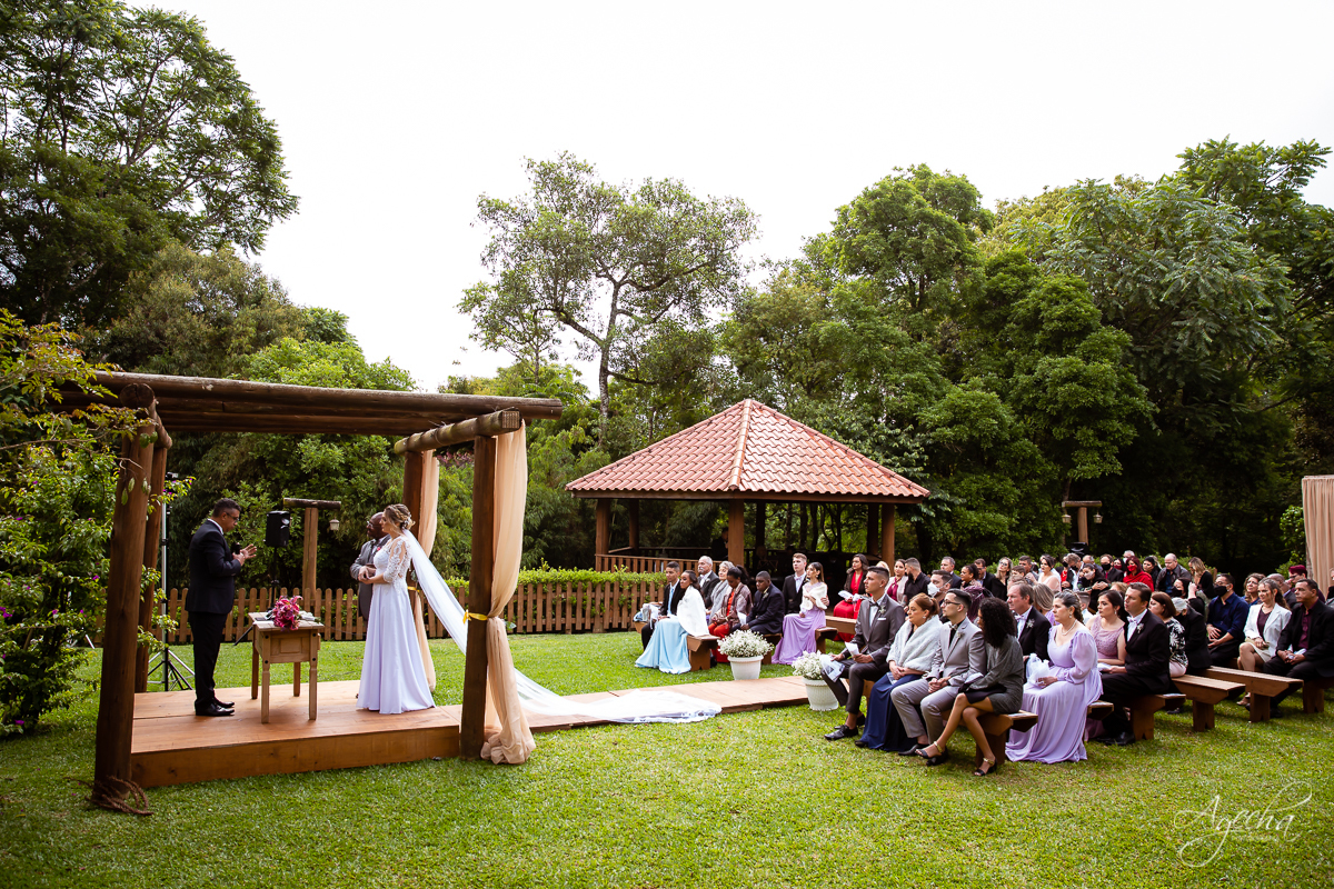 Casamento dos sonhos; Festa de casamento; Decoração de casamento; Casamento ao ar livre; Buque de noiva; Making of noivos; Dia da noiva; Casamento em Curitiba; Fotografa de casamento Curitiba; Fotografa Piraquara; Noivas Curitiba; Vestido de noiva;