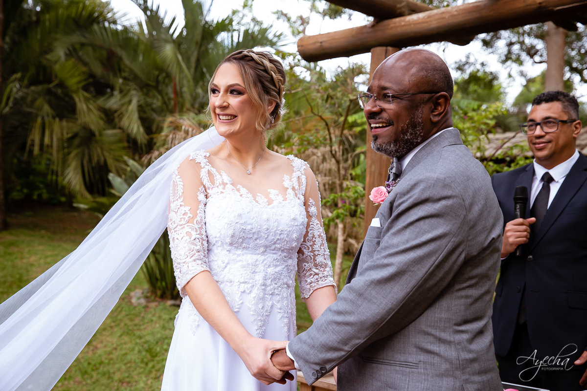 Casamento dos sonhos; Festa de casamento; Decoração de casamento; Casamento ao ar livre; Buque de noiva; Making of noivos; Dia da noiva; Casamento em Curitiba; Fotografa de casamento Curitiba; Fotografa Piraquara; Noivas Curitiba; Vestido de noiva;