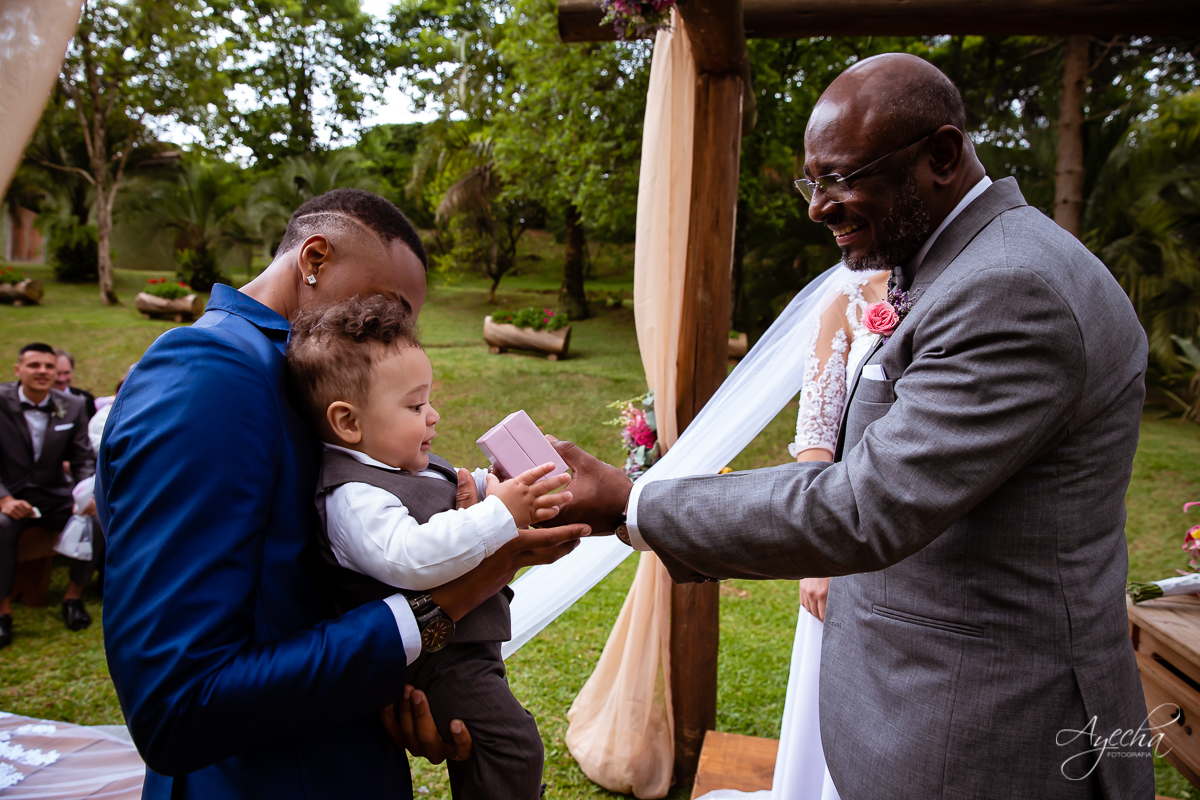 Casamento dos sonhos; Festa de casamento; Decoração de casamento; Casamento ao ar livre; Buque de noiva; Making of noivos; Dia da noiva; Casamento em Curitiba; Fotografa de casamento Curitiba; Fotografa Piraquara; Noivas Curitiba; Vestido de noiva;