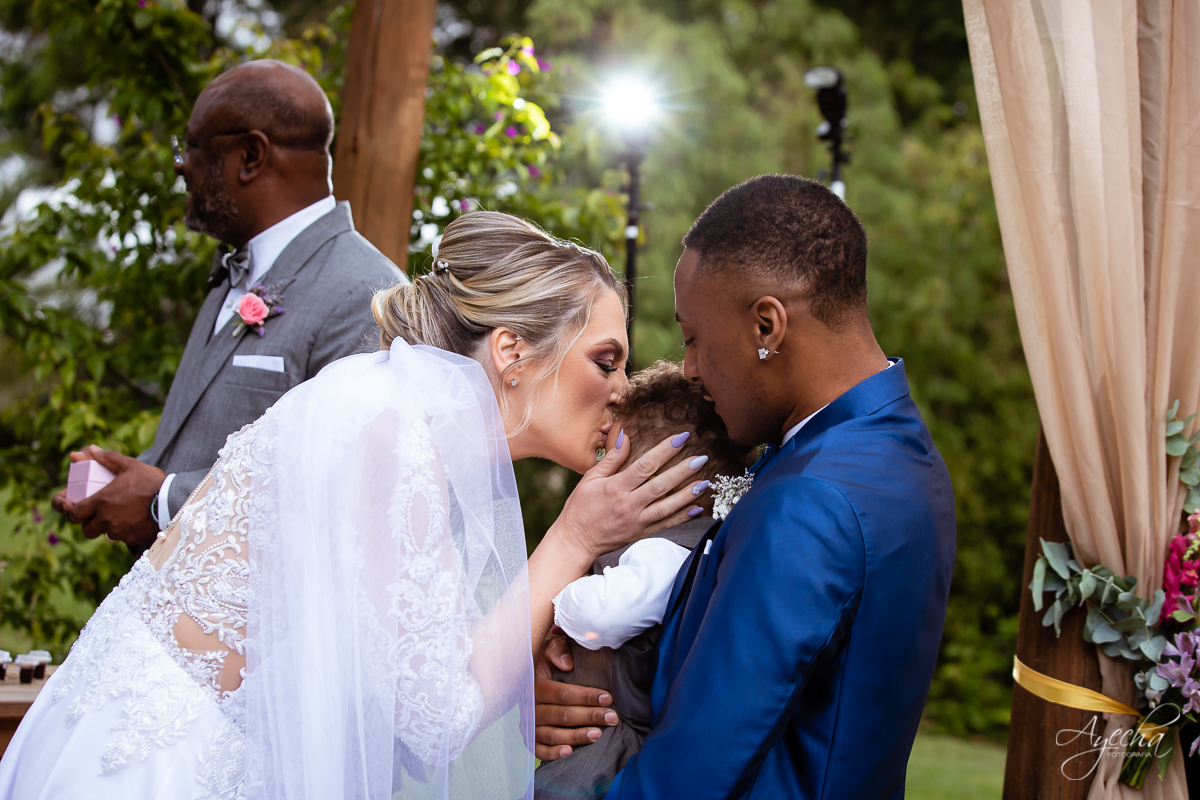 Casamento dos sonhos; Festa de casamento; Decoração de casamento; Casamento ao ar livre; Buque de noiva; Making of noivos; Dia da noiva; Casamento em Curitiba; Fotografa de casamento Curitiba; Fotografa Piraquara; Noivas Curitiba; Vestido de noiva;