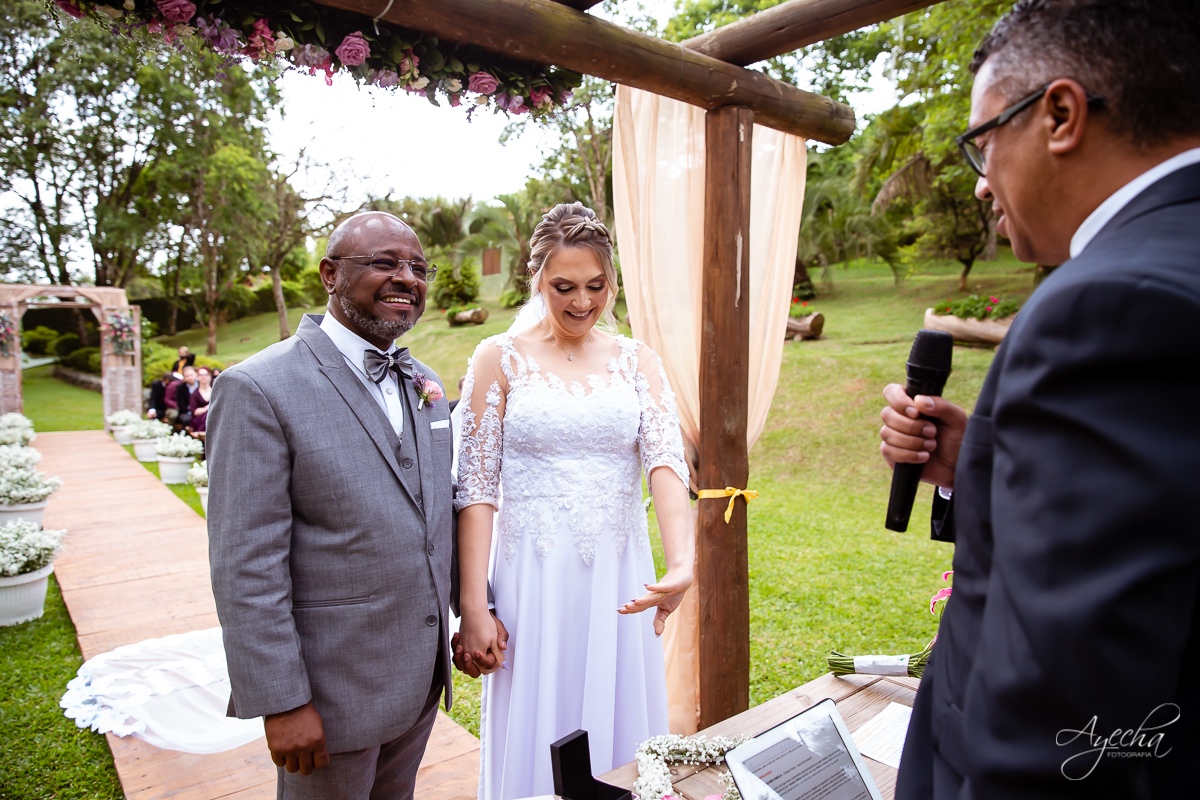Casamento dos sonhos; Festa de casamento; Decoração de casamento; Casamento ao ar livre; Buque de noiva; Making of noivos; Dia da noiva; Casamento em Curitiba; Fotografa de casamento Curitiba; Fotografa Piraquara; Noivas Curitiba; Vestido de noiva;