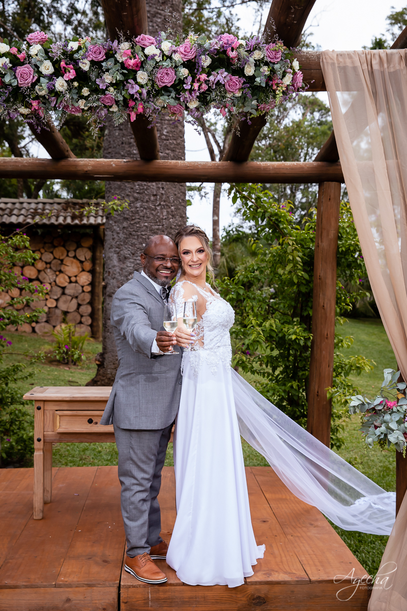 Casamento dos sonhos; Festa de casamento; Decoração de casamento; Casamento ao ar livre; Buque de noiva; Making of noivos; Dia da noiva; Casamento em Curitiba; Fotografa de casamento Curitiba; Fotografa Piraquara; Noivas Curitiba; Vestido de noiva;