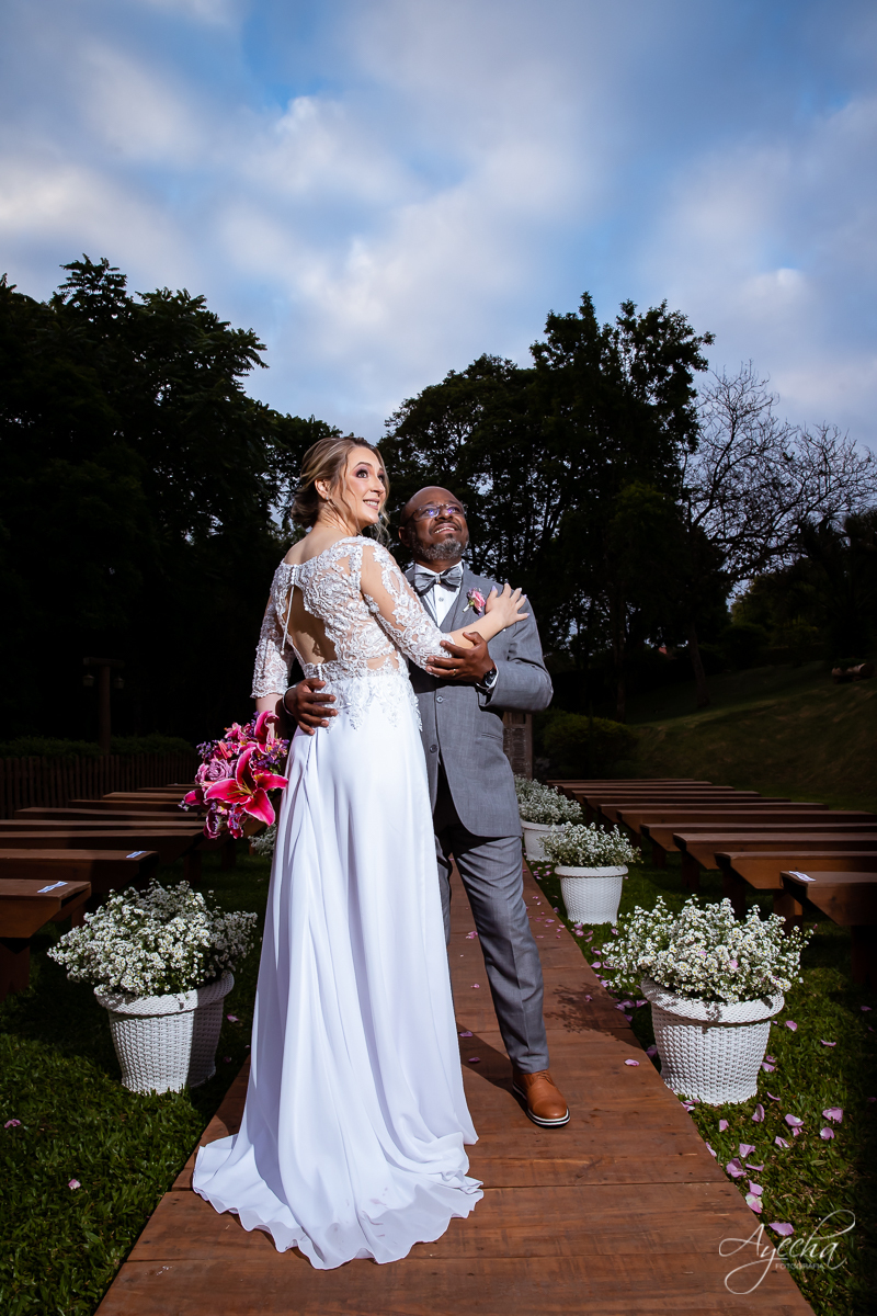 Casamento dos sonhos; Festa de casamento; Decoração de casamento; Casamento ao ar livre; Buque de noiva; Making of noivos; Dia da noiva; Casamento em Curitiba; Fotografa de casamento Curitiba; Fotografa Piraquara; Noivas Curitiba; Vestido de noiva;