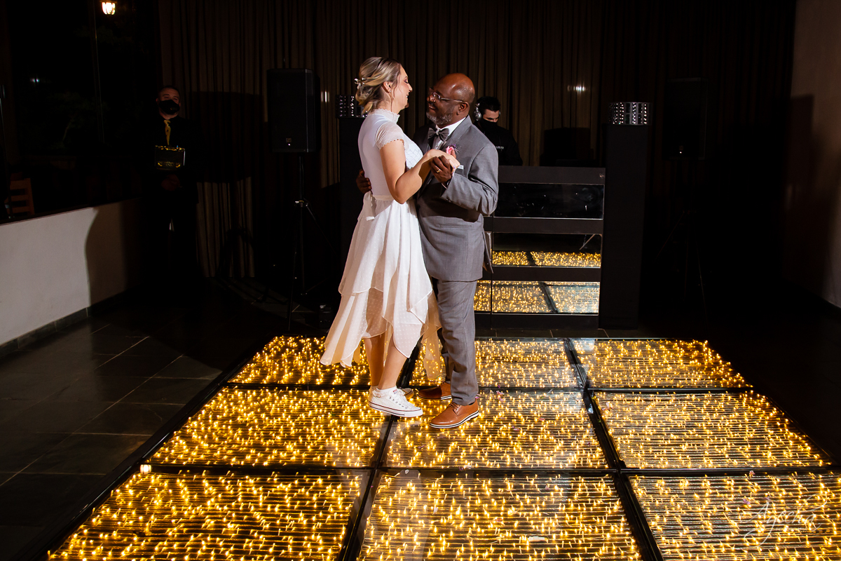 Casamento dos sonhos; Festa de casamento; Decoração de casamento; Casamento ao ar livre; Buque de noiva; Making of noivos; Dia da noiva; Casamento em Curitiba; Fotografa de casamento Curitiba; Fotografa Piraquara; Noivas Curitiba; Vestido de noiva;