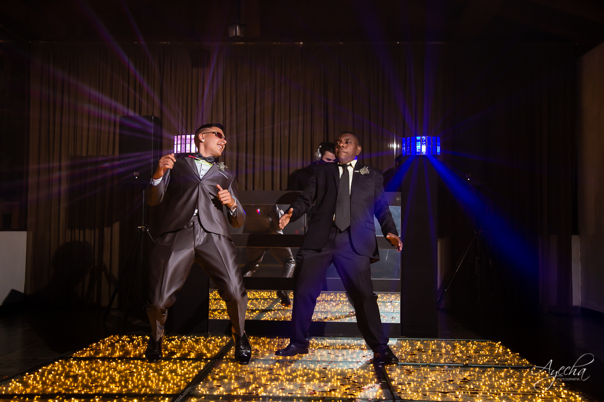 Casamento dos sonhos; Festa de casamento; Decoração de casamento; Casamento ao ar livre; Buque de noiva; Making of noivos; Dia da noiva; Casamento em Curitiba; Fotografa de casamento Curitiba; Fotografa Piraquara; Noivas Curitiba; Vestido de noiva;