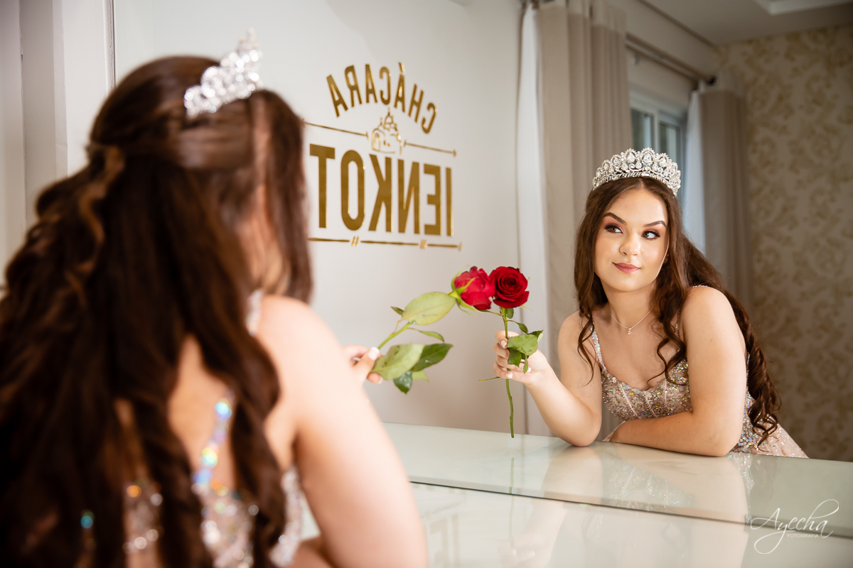 Ensaio 15 anos; Debutantes Curitiba; Ensaio no campo; chácara ienkot; Fotografa Piraquara; Ensaio romântico; Inspiração de 15 anos; Fotografa de debutantes Curitiba; Ensaio externo; Ensaios Curitiba; Balões 15 anos; Vestidos 15 anos; Meus 15 anos; 