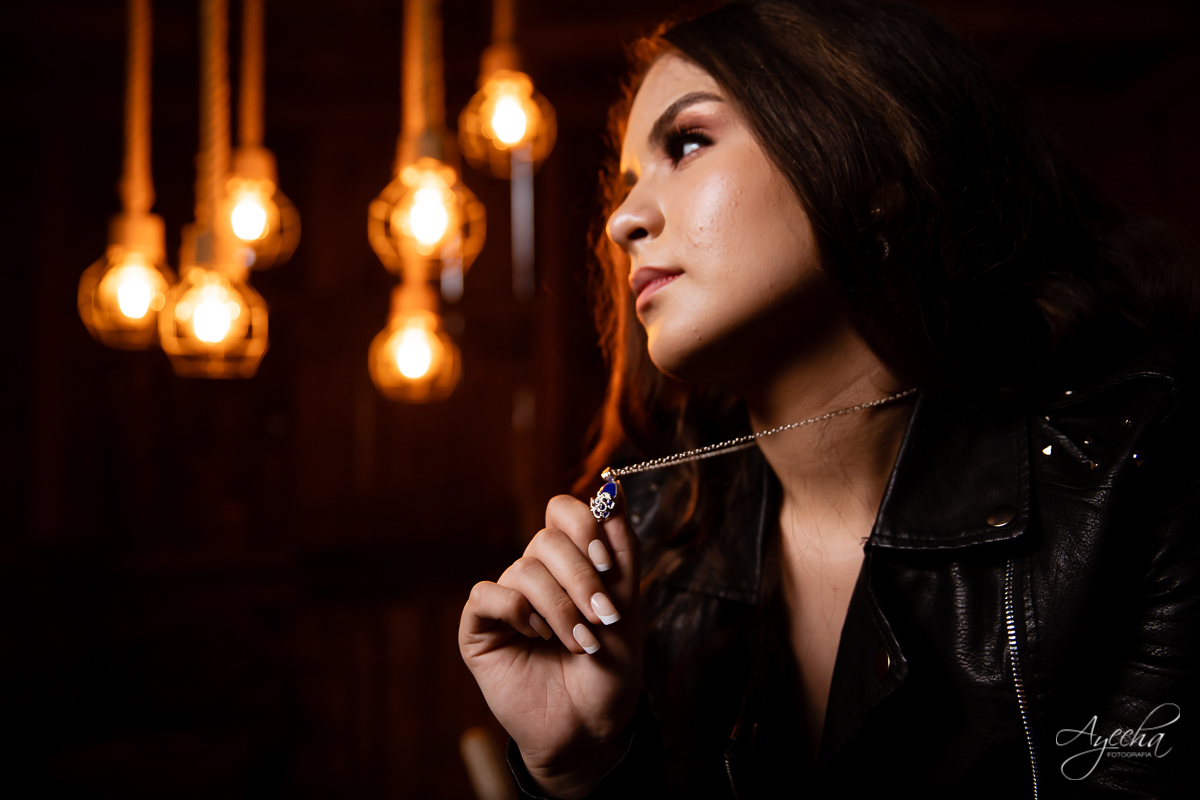 Ensaio 15 anos; Debutantes Curitiba; Ensaio no campo; chácara ienkot; Fotografa Piraquara; Ensaio romântico; Inspiração de 15 anos; Fotografa de debutantes Curitiba; Ensaio externo; Ensaios Curitiba; Inspirações em The vampire diaries; Meus 15 anos; 