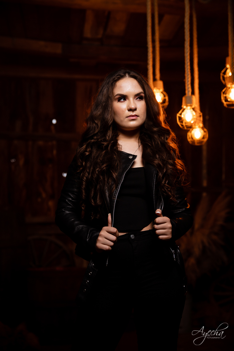 Ensaio 15 anos; Debutantes Curitiba; Ensaio no campo; chácara ienkot; Fotografa Piraquara; Ensaio romântico; Inspiração de 15 anos; Fotografa de debutantes Curitiba; Ensaio externo; Ensaios Curitiba; Inspirações em The vampire diaries; Meus 15 anos; 