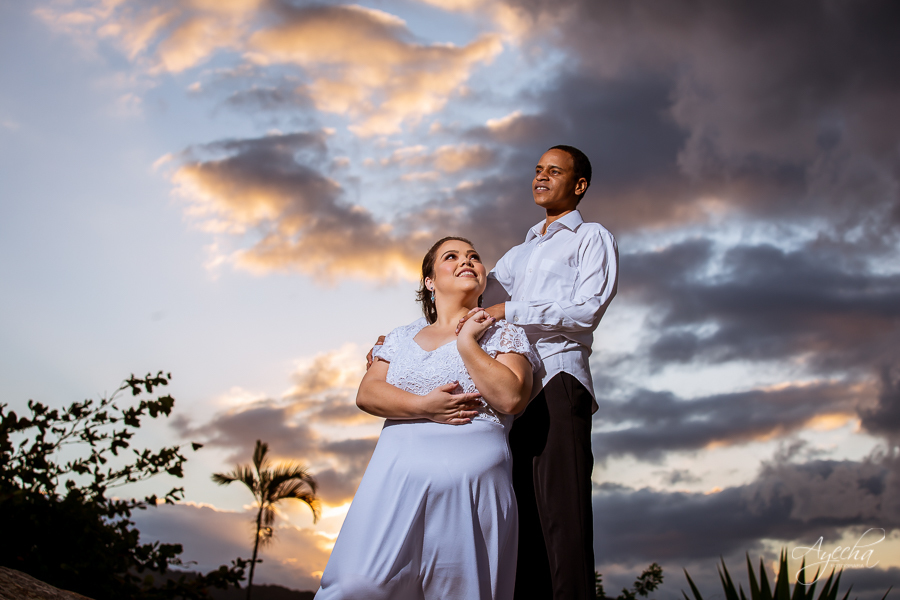 Ensaio casal; Pré wedding; Ensaio em ar livre; Fotos pôr do sol; Noivas Curitiba; Fotografa de casamento Curitiba; Fotografa Piraquara; Ensaio Litoral; Ensaio de casal; Pré wedding Curitiba; Casal Curitiba; Ensaio Antonina; Ensaio Ponta da Pita;
