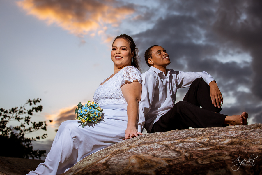 Ensaio casal; Pré wedding; Ensaio em ar livre; Fotos pôr do sol; Noivas Curitiba; Fotografa de casamento Curitiba; Fotografa Piraquara; Ensaio Litoral; Ensaio de casal; Pré wedding Curitiba; Casal Curitiba; Ensaio Antonina; Ensaio Ponta da Pita;
