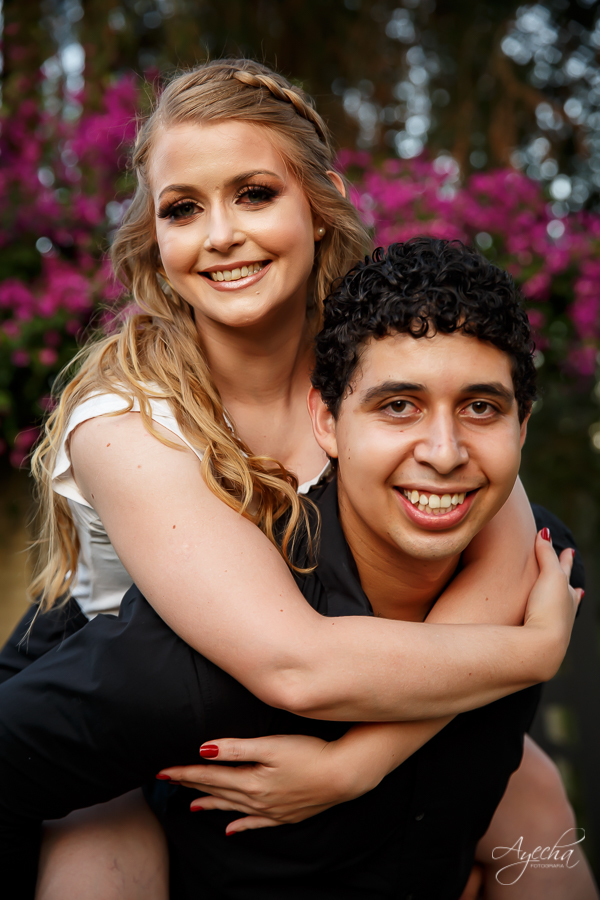 Ensaio casal; pré wedding; Ensaio em Campo Magro; Fotografa Piraquara; Fotografa de casal Curitiba; Ensaios pré casamento; Casal de Curitiba; Casal apaixonado; Noivos de Curitiba; Ensaio na Pedreira Lagoa Azul; Casamento a vista; Inspirações para noivos;