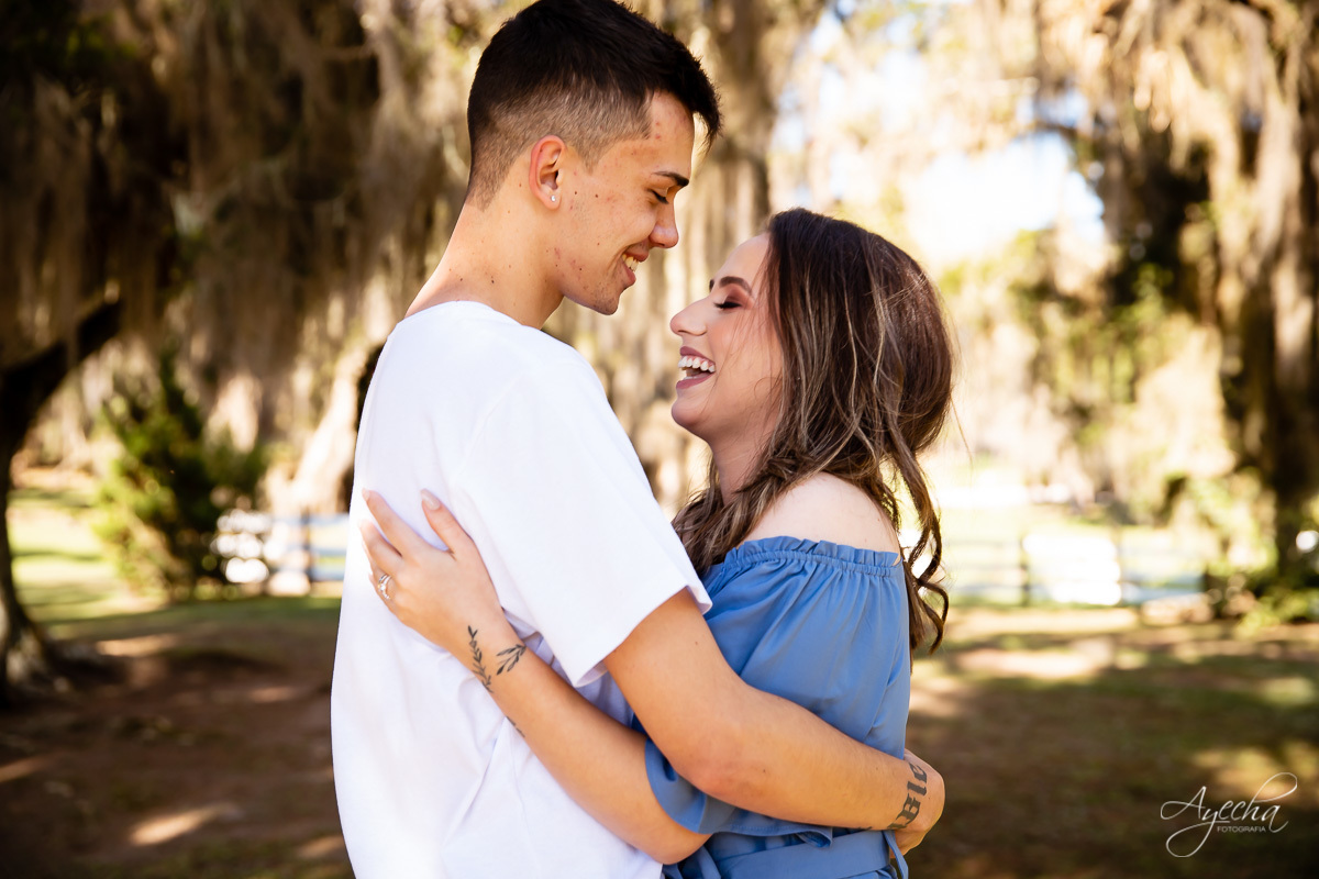 Pedido de casamento; Pedido surpresa; Pedido de casamento Curitiba; Ela disse sim; Oficialmente noivos; Ensaio casal; Chácara Ienkot; Ensaio casal; Fotografa Piraquara; Fotografa de casais Curitiba; Agora sou noiva; Noivas Curitiba; Inspiração de pedido;