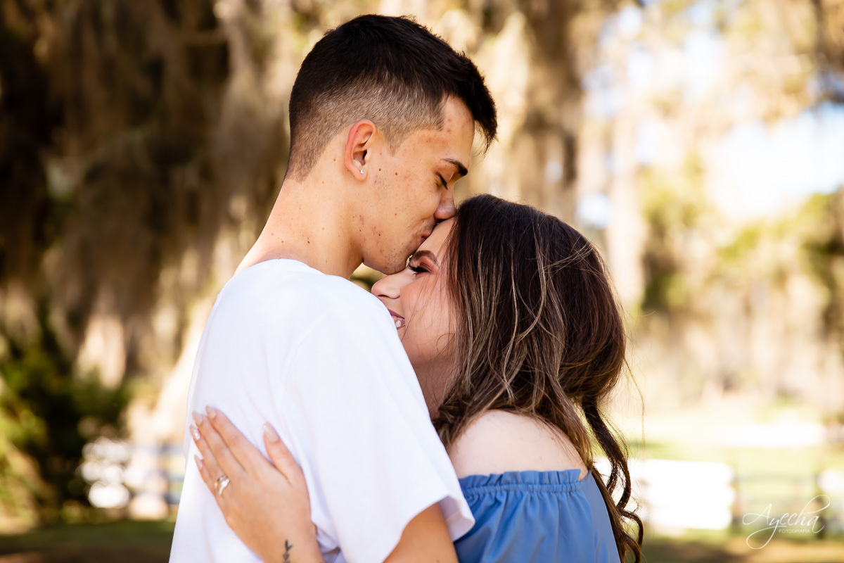 Pedido de casamento; Pedido surpresa; Pedido de casamento Curitiba; Ela disse sim; Oficialmente noivos; Ensaio casal; Chácara Ienkot; Ensaio casal; Fotografa Piraquara; Fotografa de casais Curitiba; Agora sou noiva; Noivas Curitiba; Inspiração de pedido;