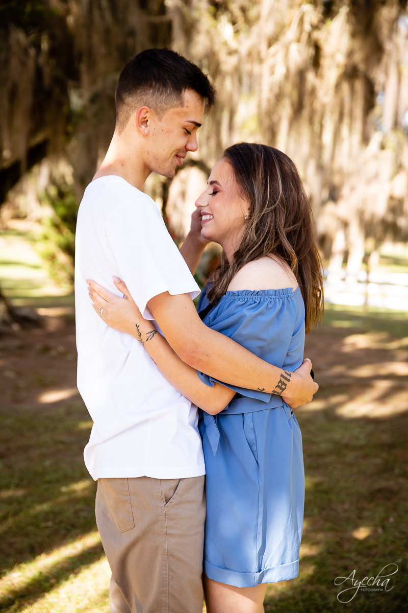 Pedido de casamento; Pedido surpresa; Pedido de casamento Curitiba; Ela disse sim; Oficialmente noivos; Ensaio casal; Chácara Ienkot; Ensaio casal; Fotografa Piraquara; Fotografa de casais Curitiba; Agora sou noiva; Noivas Curitiba; Inspiração de pedido;