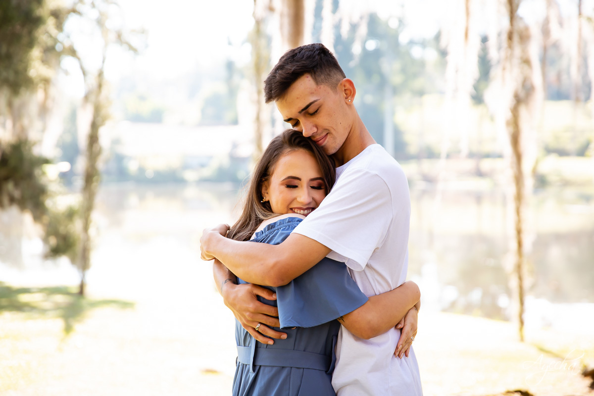Pedido de casamento; Pedido surpresa; Pedido de casamento Curitiba; Ela disse sim; Oficialmente noivos; Ensaio casal; Chácara Ienkot; Ensaio casal; Fotografa Piraquara; Fotografa de casais Curitiba; Agora sou noiva; Noivas Curitiba; Inspiração de pedido;