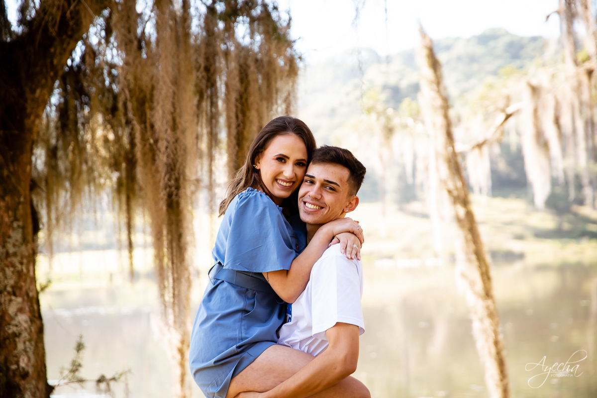 Pedido de casamento; Pedido surpresa; Pedido de casamento Curitiba; Ela disse sim; Oficialmente noivos; Ensaio casal; Chácara Ienkot; Ensaio casal; Fotografa Piraquara; Fotografa de casais Curitiba; Agora sou noiva; Noivas Curitiba; Inspiração de pedido;