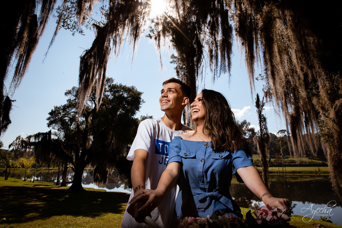 Pedido de casamento; Pedido surpresa; Pedido de casamento Curitiba; Ela disse sim; Oficialmente noivos; Ensaio casal; Chácara Ienkot; Ensaio casal; Fotografa Piraquara; Fotos com emoção; Agora sou noiva; Inspiração de pedido; Ensaio romântico; 
