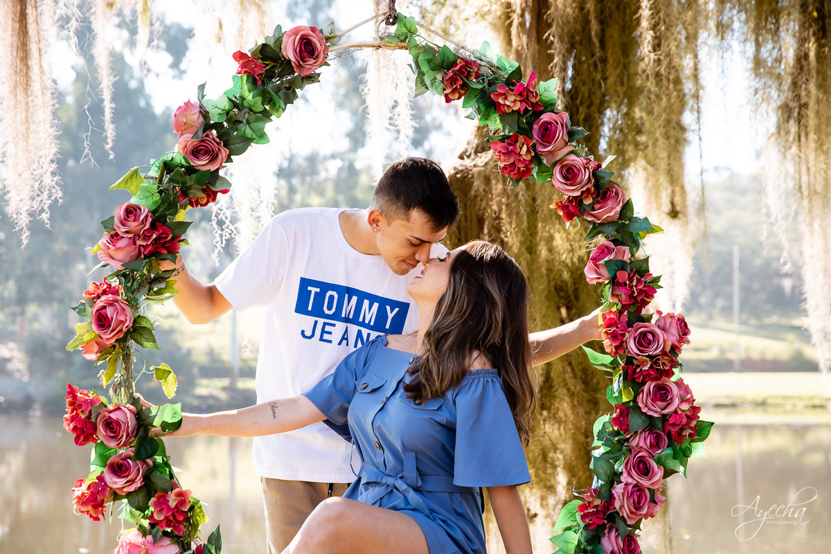 Pedido de casamento; Pedido surpresa; Pedido de casamento Curitiba; Ela disse sim; Oficialmente noivos; Ensaio casal; Chácara Ienkot; Ensaio casal; Fotografa Piraquara; Fotos com emoção; Agora sou noiva; Inspiração de pedido; Ensaio romântico; 