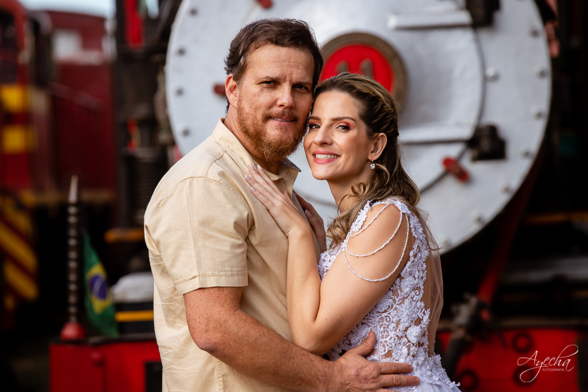 Ensaio casal; Ensaio em Morretes; Noivos Curitiba; Fotografa de casais Curitiba; Pré wedding Paranaguá; Pré casamento; Registrando amor; Ensaio externo; Ensaio Antonina; Casamentos Curitiba; Fotografa Piraquara; Vestido de noiva; Noivas Morretes; 