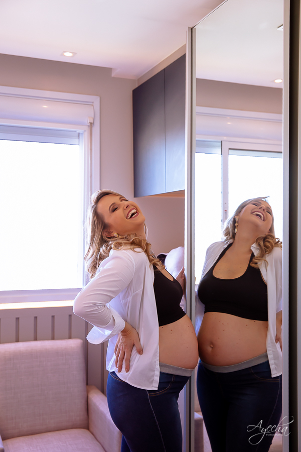 Amor de mãe; Gestantes Curitiba; Maternidade Curitiba; Fotografa de família; Mães Curitibanas; Ensaio gestante; Ensaios marcantes; Ensaio em casa; Ensaio família; Espera do bebê; Fotos da gravidez; Inspiração de ensaio gravidez; Mamãe e bebe; 