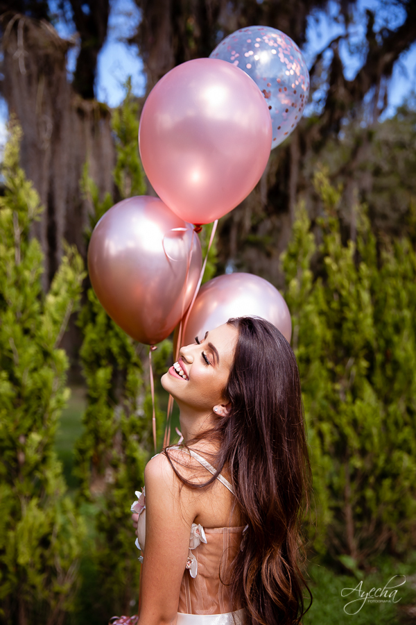 Ensaio de 15 anos; Balões 15 anos; Inspiração 15 anos; Fotografa Curitiba; Fotografa debutante; Chácara Ienkot; 15 anos Curitiba; Fotografa Piraquara; Meus 15 anos; 15 anos dos sonhos; Ensaios São José dos Pinhais; Ensaios Curitiba; Vestidos 15 anos; 