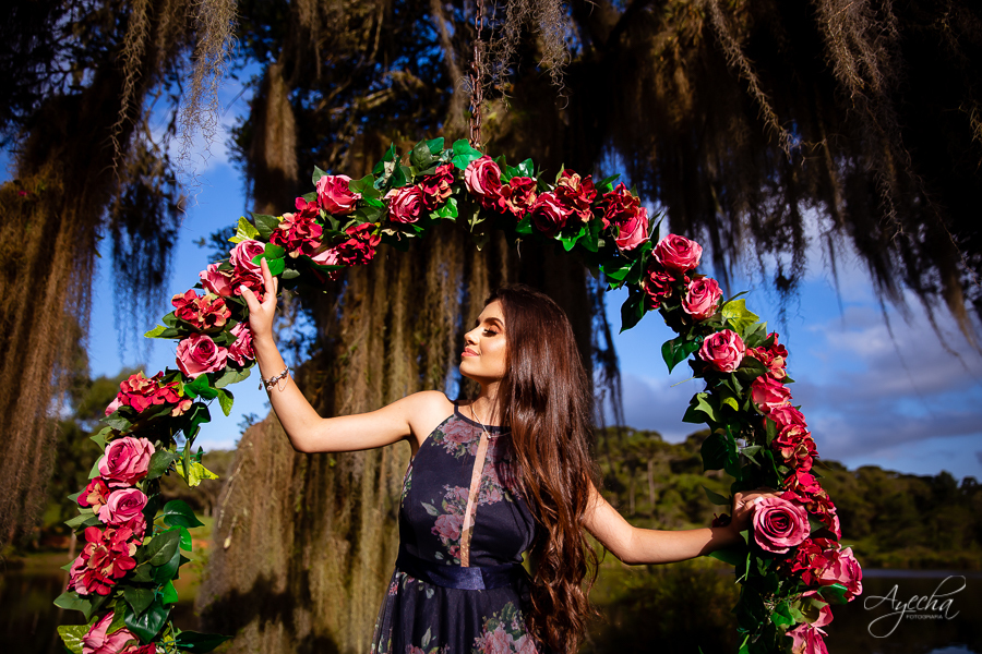 Ensaio de 15 anos; Inspiração 15 anos; Fotografa Curitiba; Fotografa debutante; Chácara Ienkot; 15 anos Curitiba; Fotografa Piraquara; Meus 15 anos; 15 anos dos sonhos; Ensaios São José dos Pinhais; Ensaios Curitiba; Ensaio romântico; Fotos delicadas; 